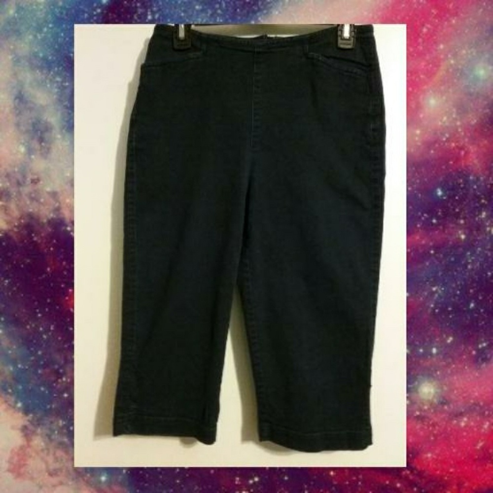 LIZ CLAIBORNE CAPRI PANT